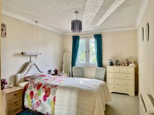 Bedroom- click for photo gallery